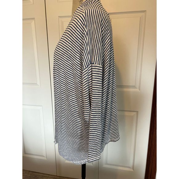 NWT Bobeau Striped Cardigan with Front Tie Blue & White Stripes 1X - Picture 4 of 8